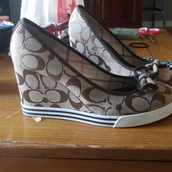 Coach Wedge Heels - Picture 2 of 4